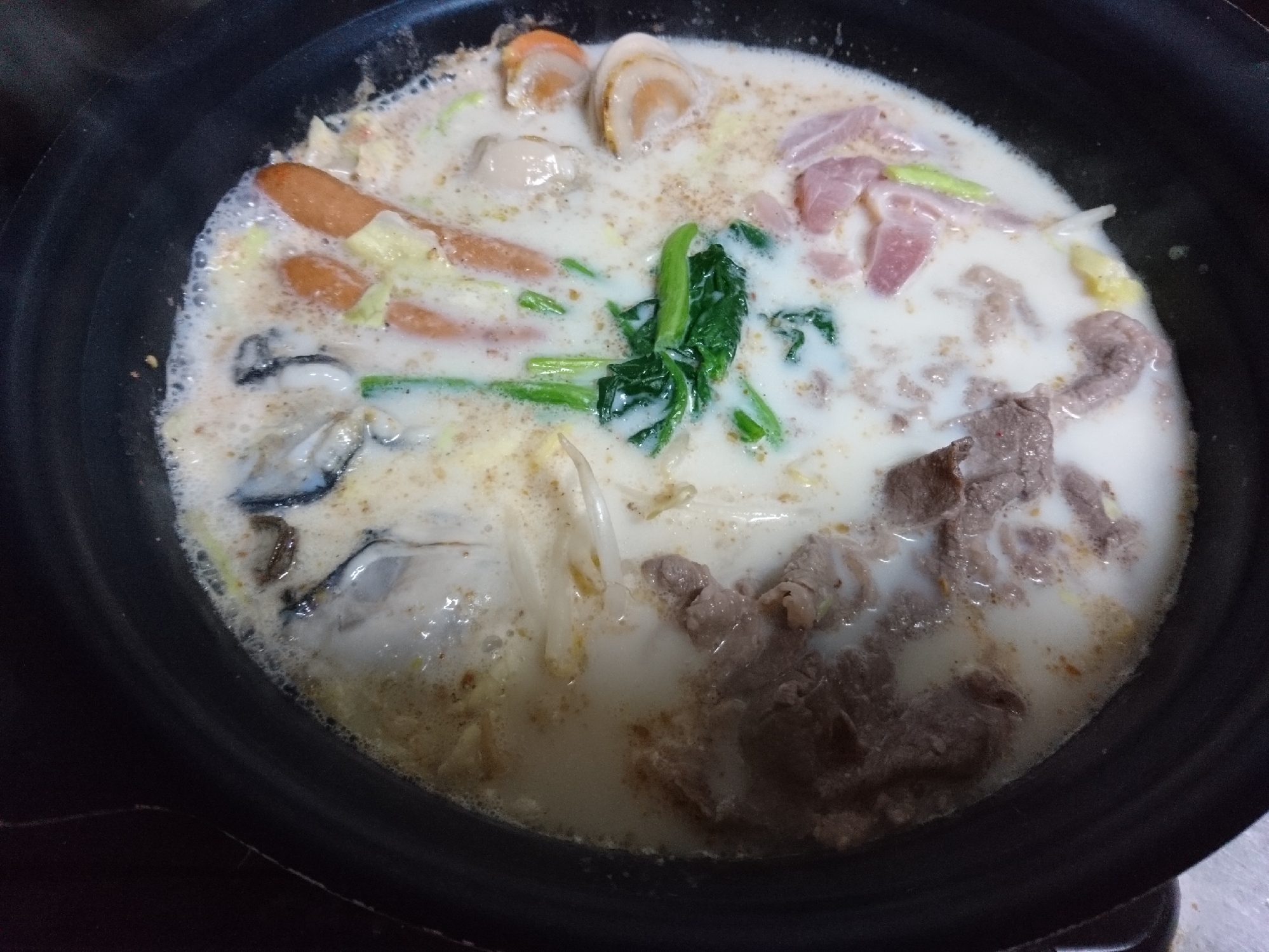 ごま豆乳鍋(エビパウダー入り)