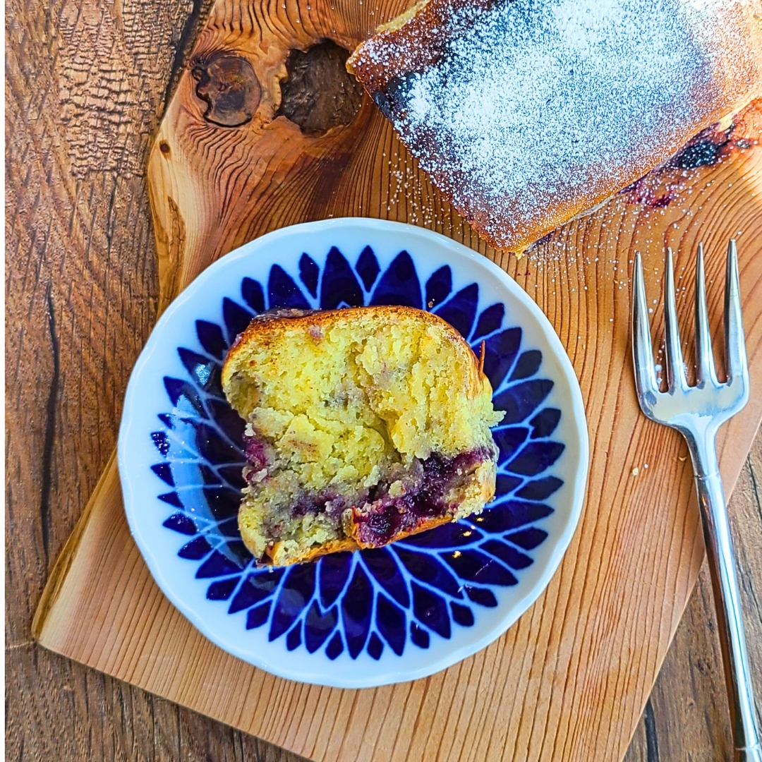 豆腐とブルーベリーのしっとりケーキ