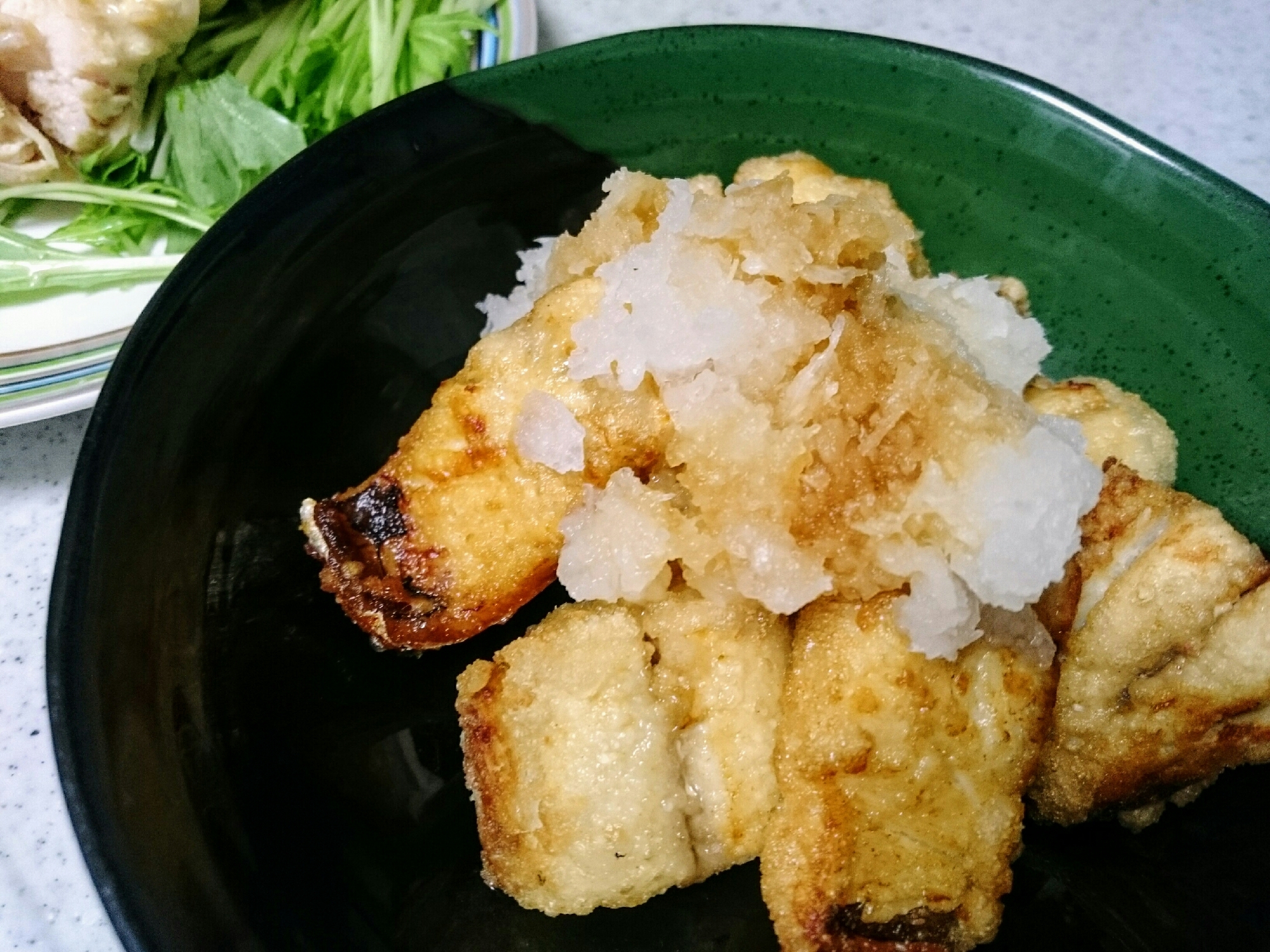 お酢でさっぱり！鯖の竜田揚げ