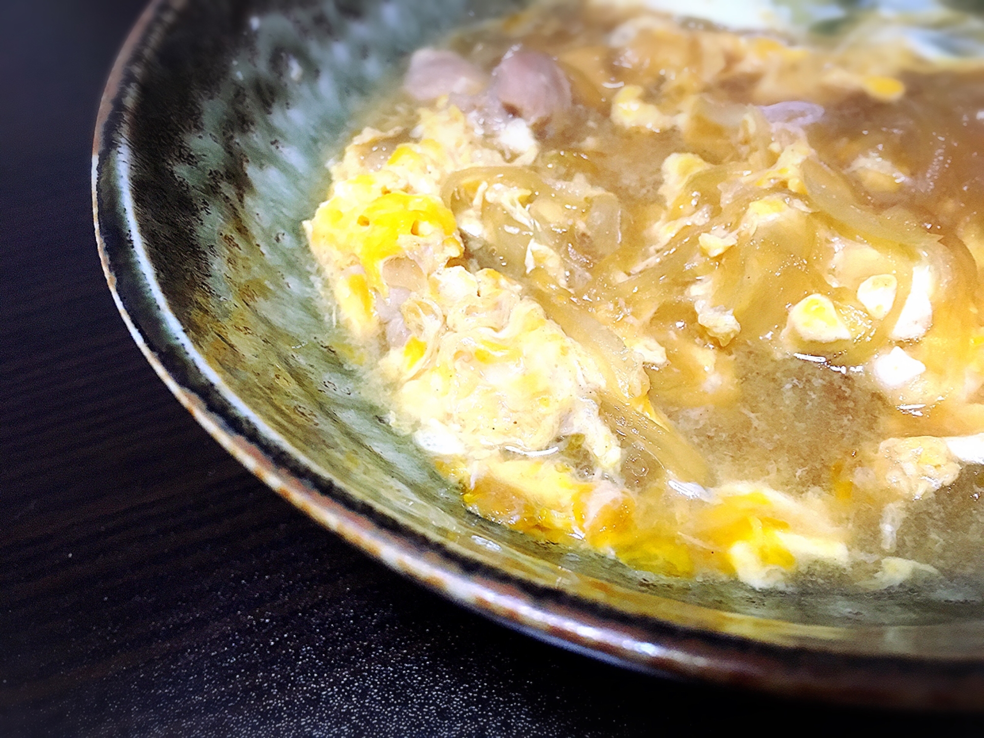 玉ねぎクタクタ 卵トロトロの親子丼