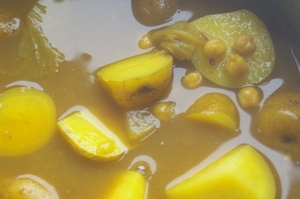ひよこ豆とジャガイモのカレースープ