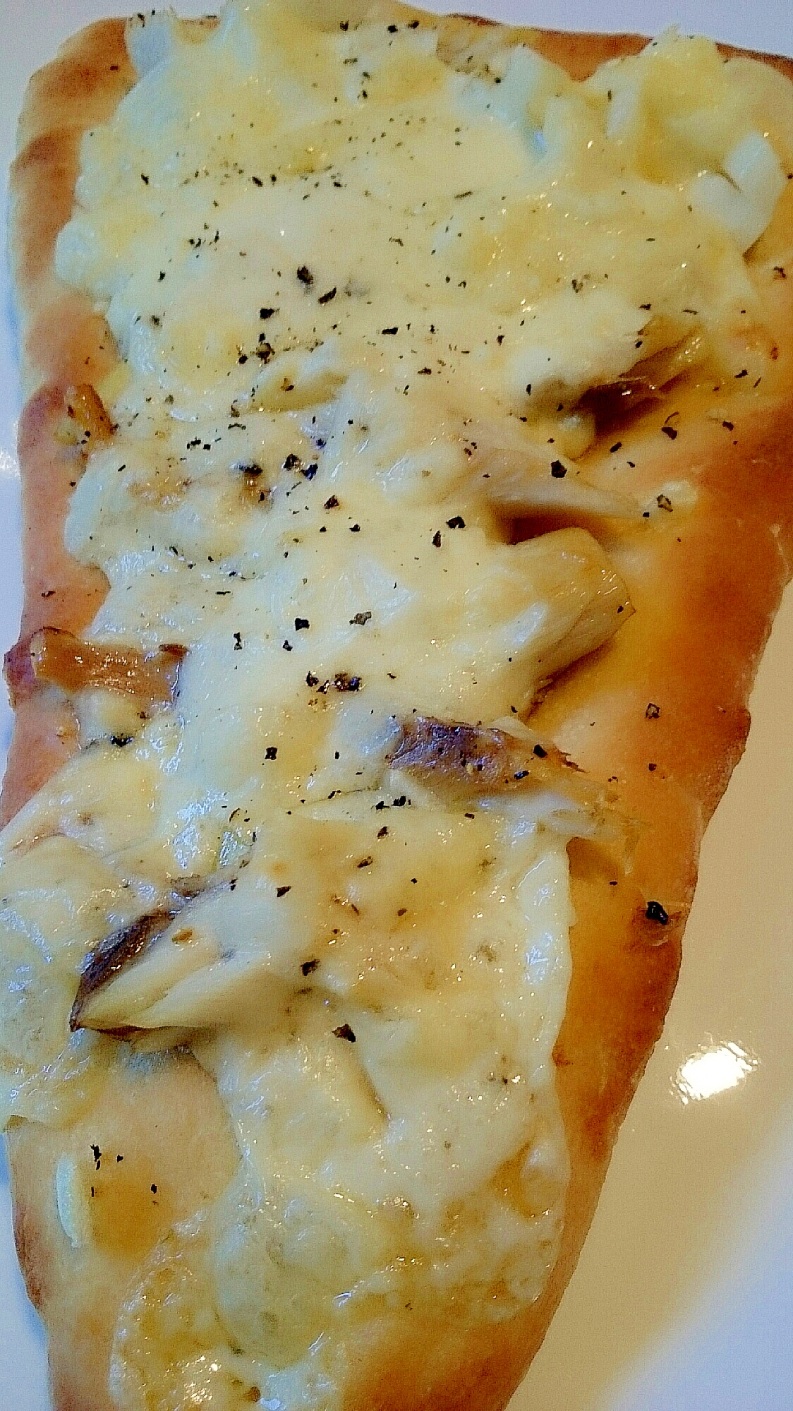 サバのピザ?!はい、サバのピザです。