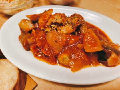 お肉がほろほろ♪チキンのトマト煮込み