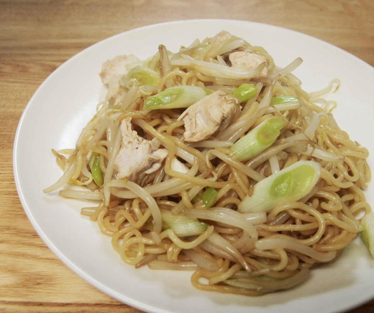 ねぎたっぷり！！鶏のしょうゆ焼きそば