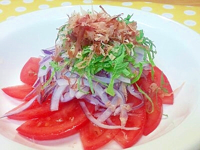 トマト＆レッドオニオンのサラダ