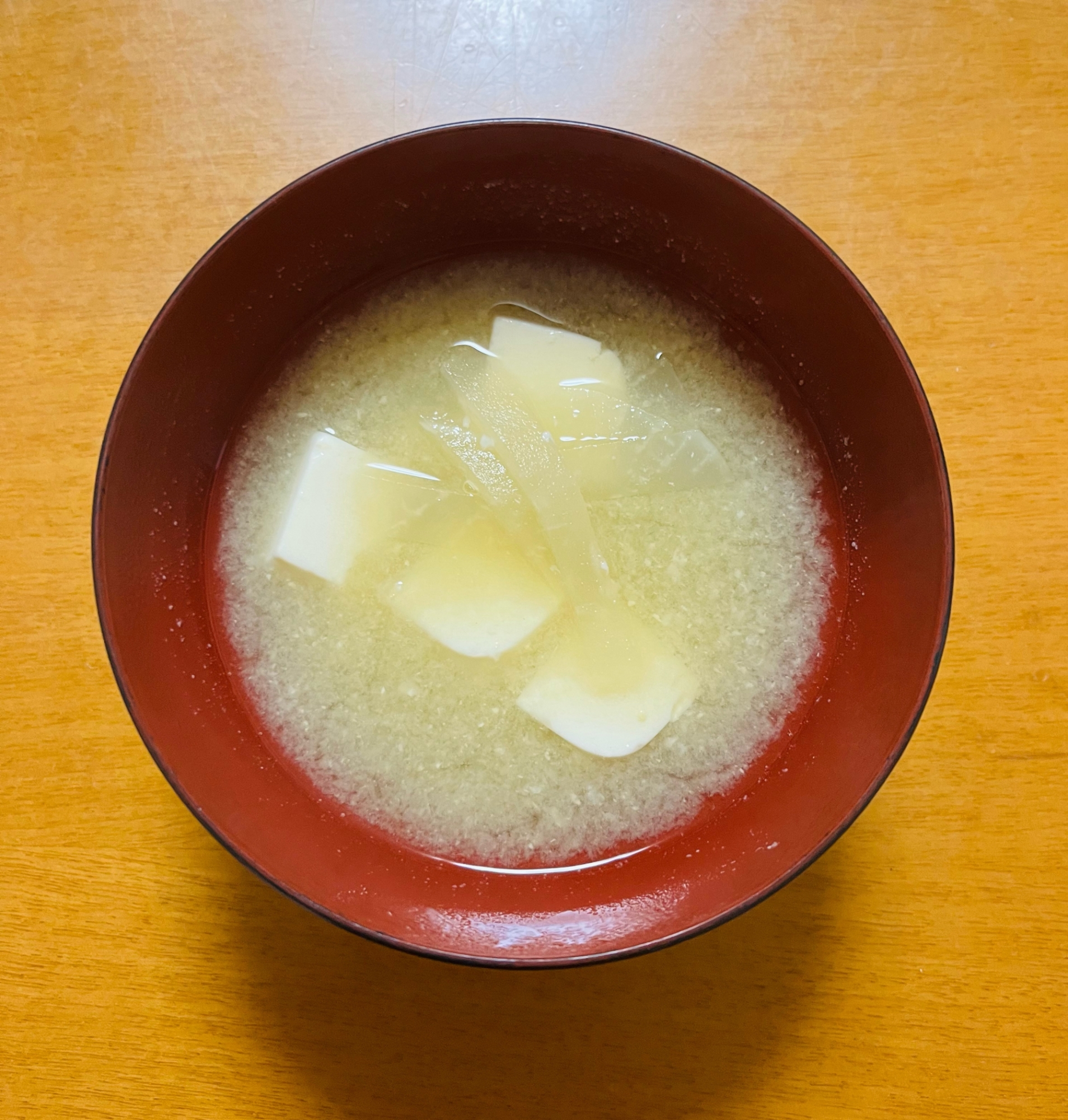 大根と豆腐の味噌汁