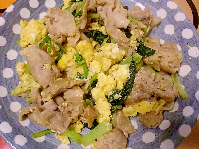 カレー風味♪小松菜とふんわり卵の炒め物