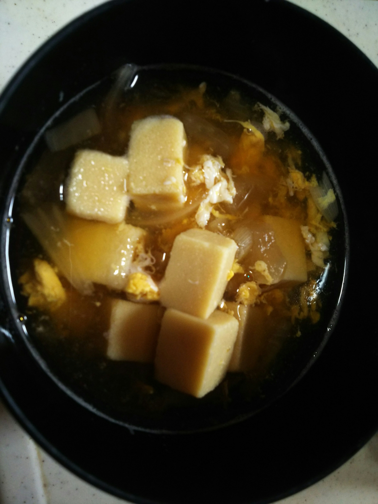 高野豆腐とたまねぎのかき玉汁