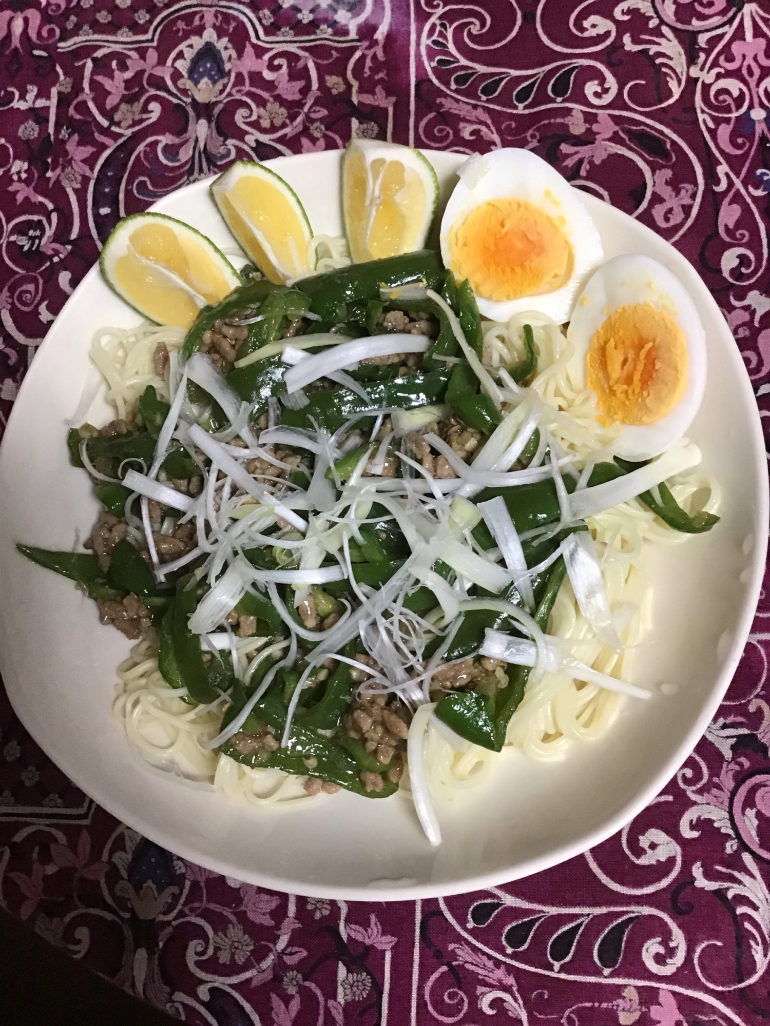 ひき肉とピーマンのあんかけ炒め乗せ冷やし中華