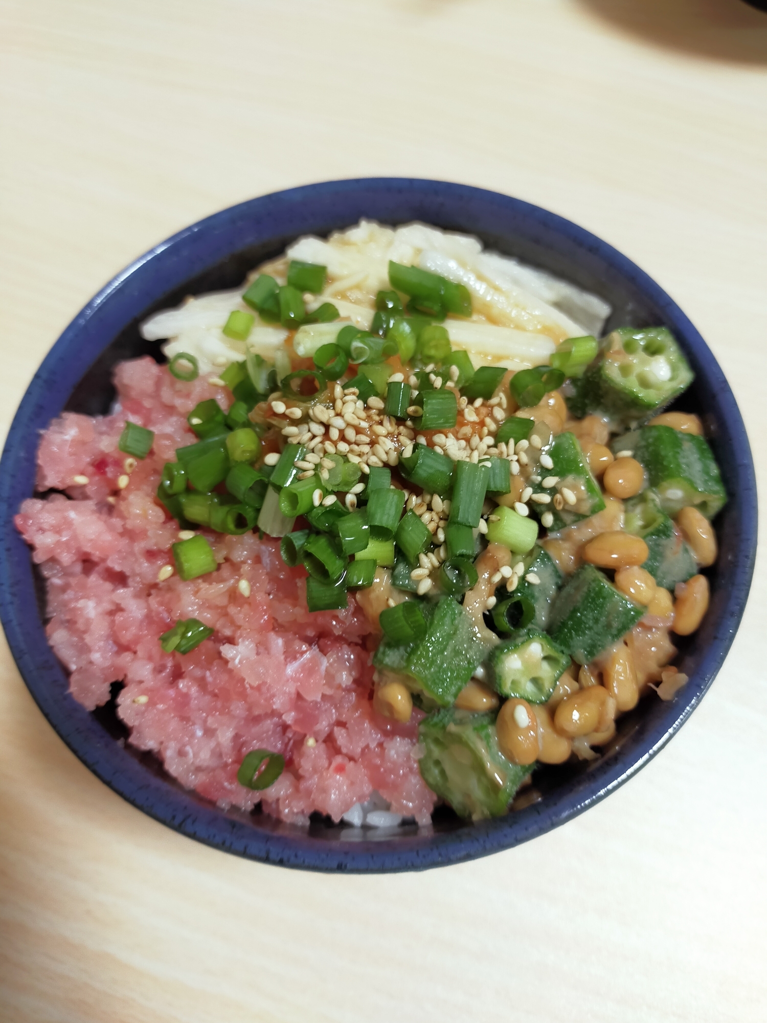 ねばとろ♪長芋とオクラ納豆のネギトロ丼