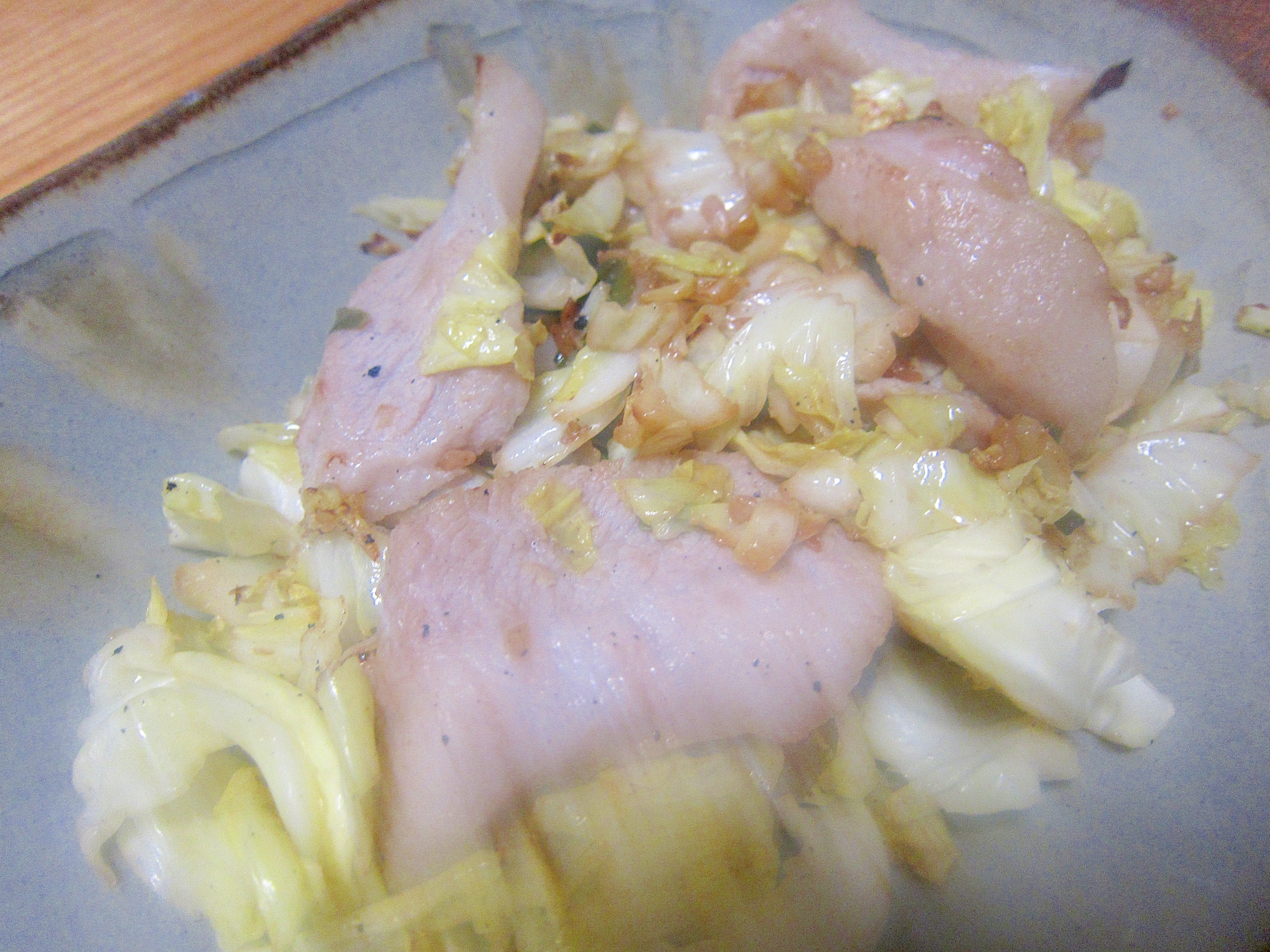 キャベツと豚ロース肉と生姜醤油グリル