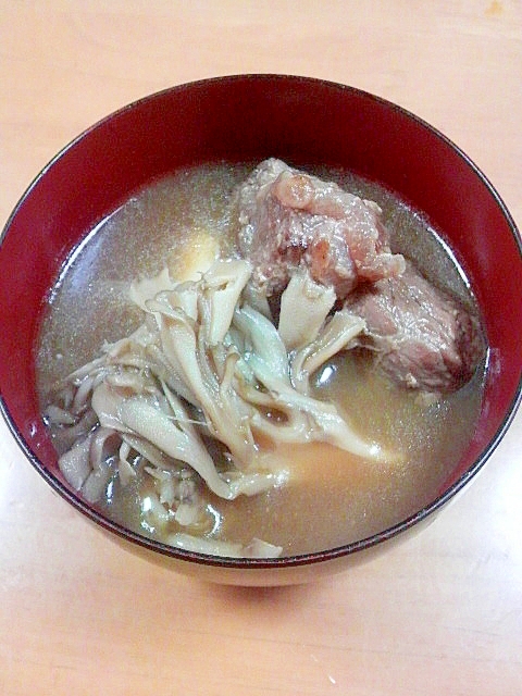 牛肉と舞茸のお味噌汁