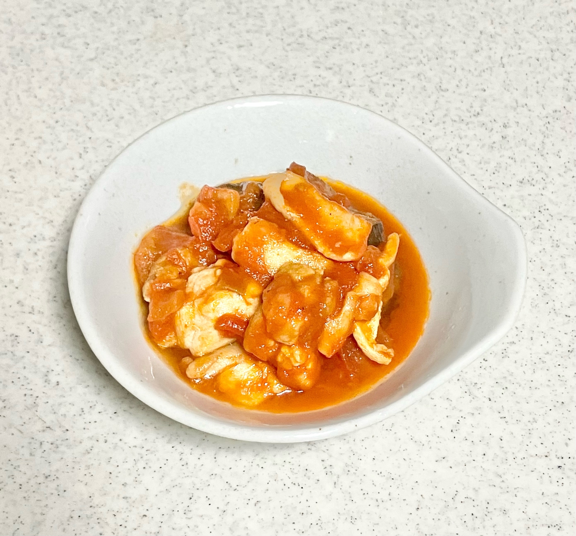簡単☆茄子と鶏肉のトマト煮込み