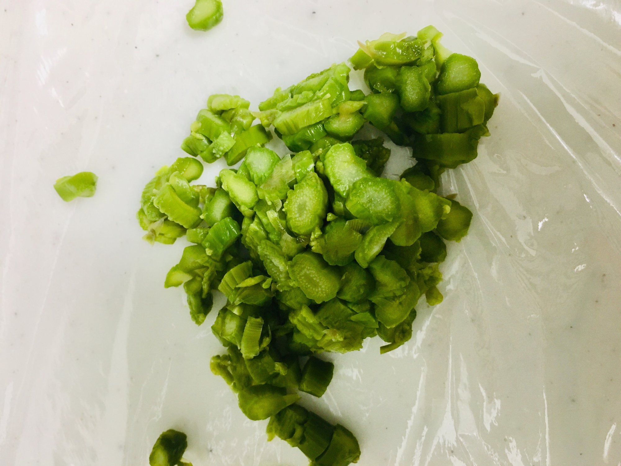 離乳食カミカミ期 アスパラの刻み レシピ 作り方 By Mamimumai 楽天レシピ 離乳食カミカミ期 アスパラの刻み レシピ 作り方 By Mamimumai 楽天レシピ