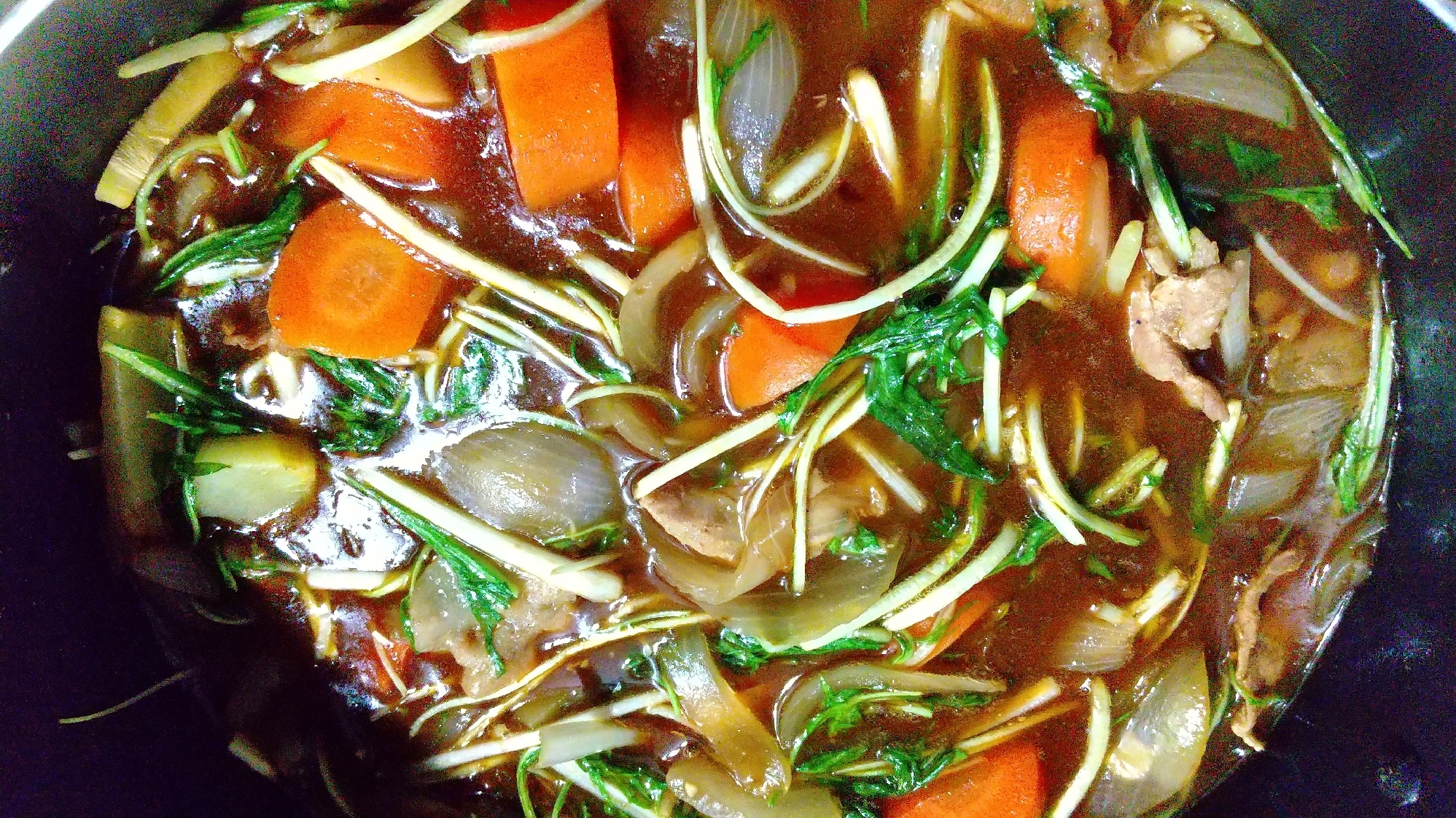水菜入りの豚肉ハヤシライス