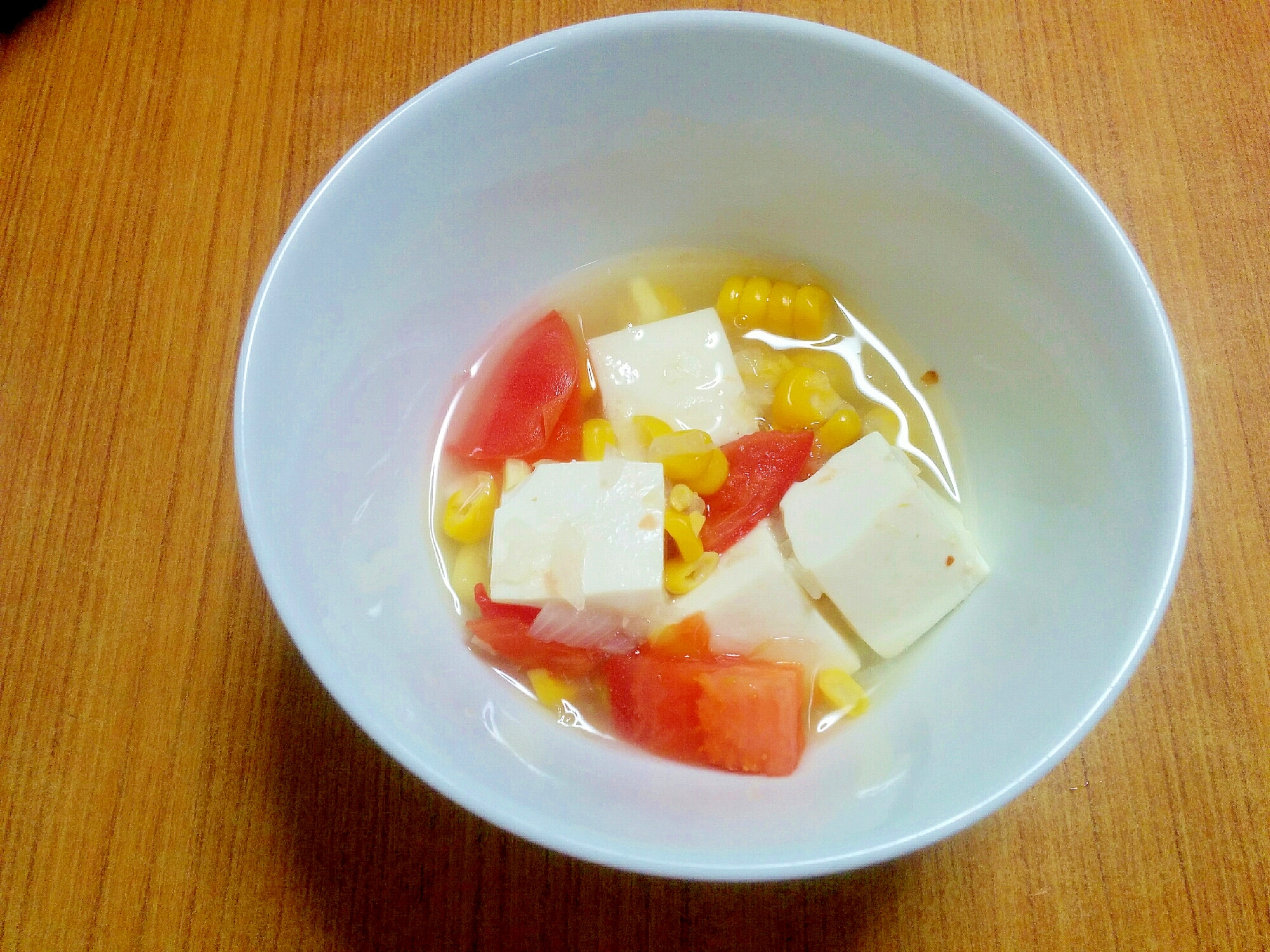 トマトと豆腐のコーンスープ