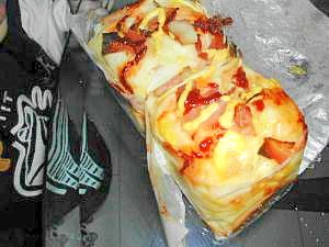 HBでオニオンベーコンチーズブレッド