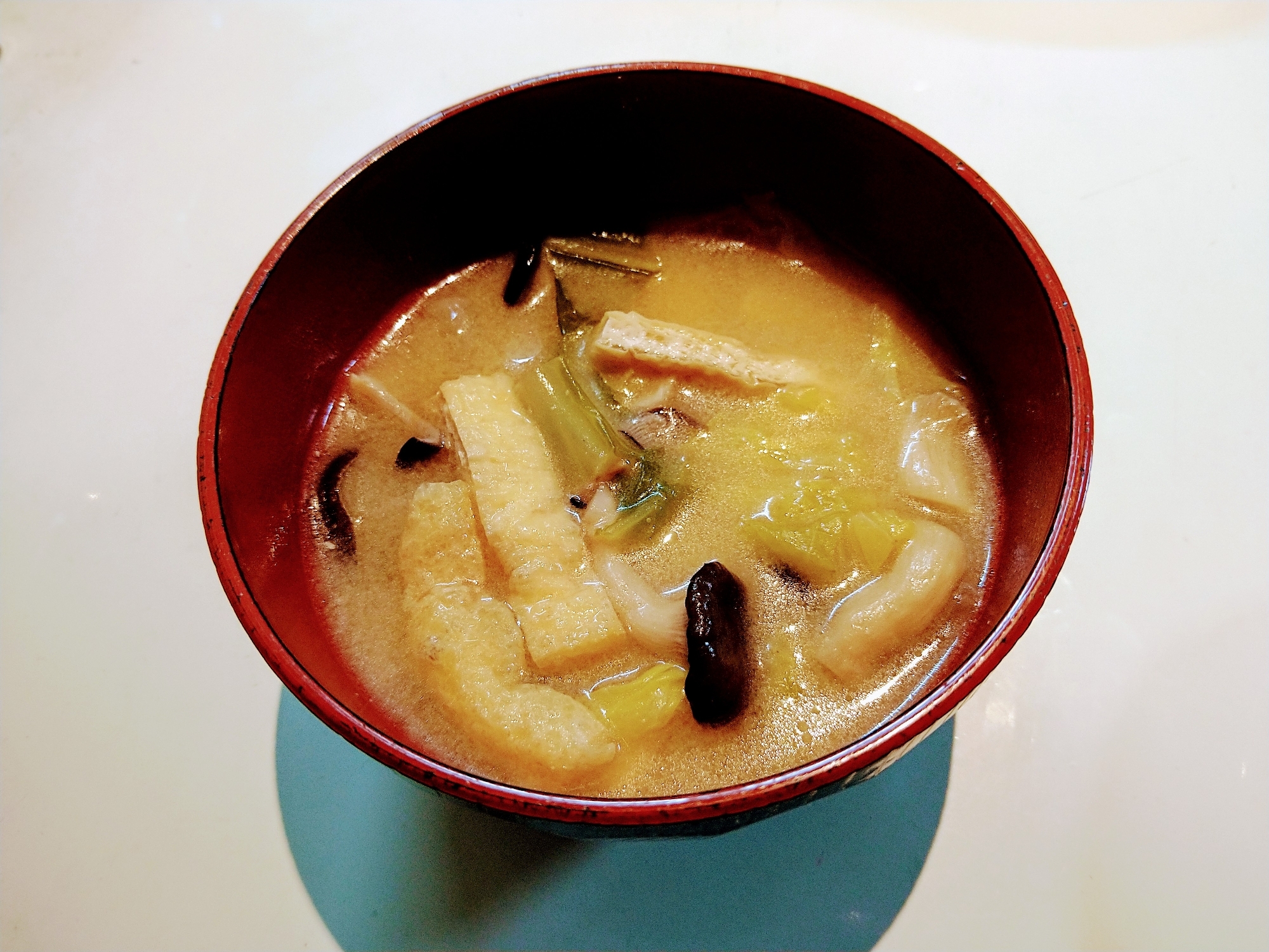 平茸と白菜と油揚げの味噌汁 レシピ 作り方 By Yama 楽天レシピ