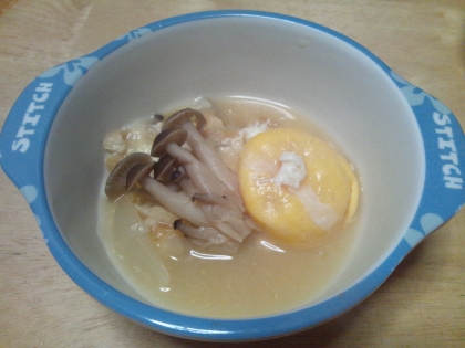 玉ねぎと落とし卵のお味噌汁