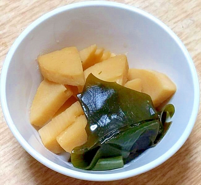 生ワカメと茹で筍の煮物