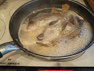 コロダイの煮付け 醤油とみりんでこってりした味付け レシピ 作り方 By ほこ9574 楽天レシピ