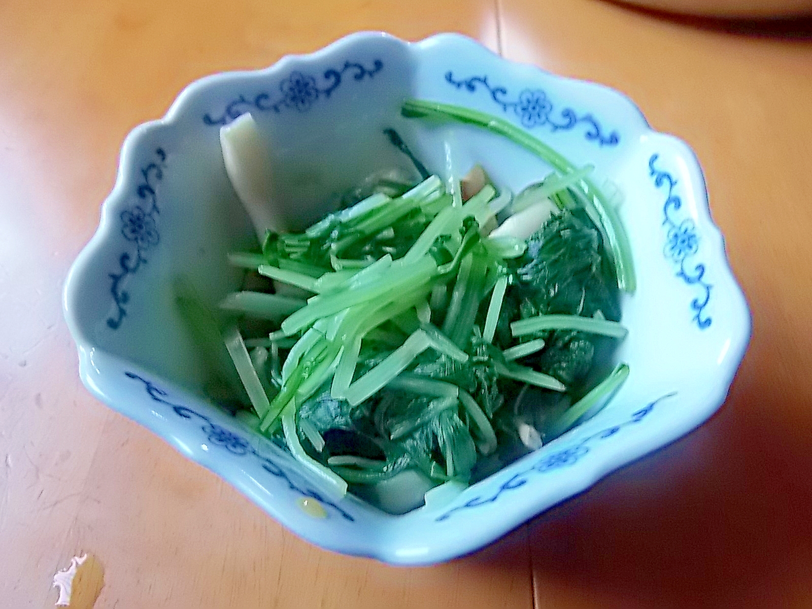 水菜とシメジのレモン醤油和え