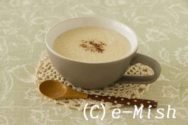 【ココナッツオイル】ココナッツ風味のホット豆乳ラテ