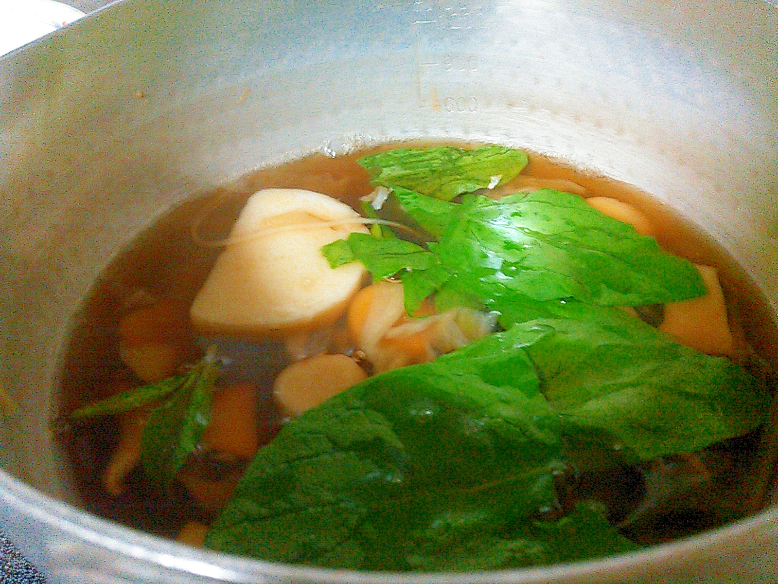 ほうれん草かまぼこ生姜スープ