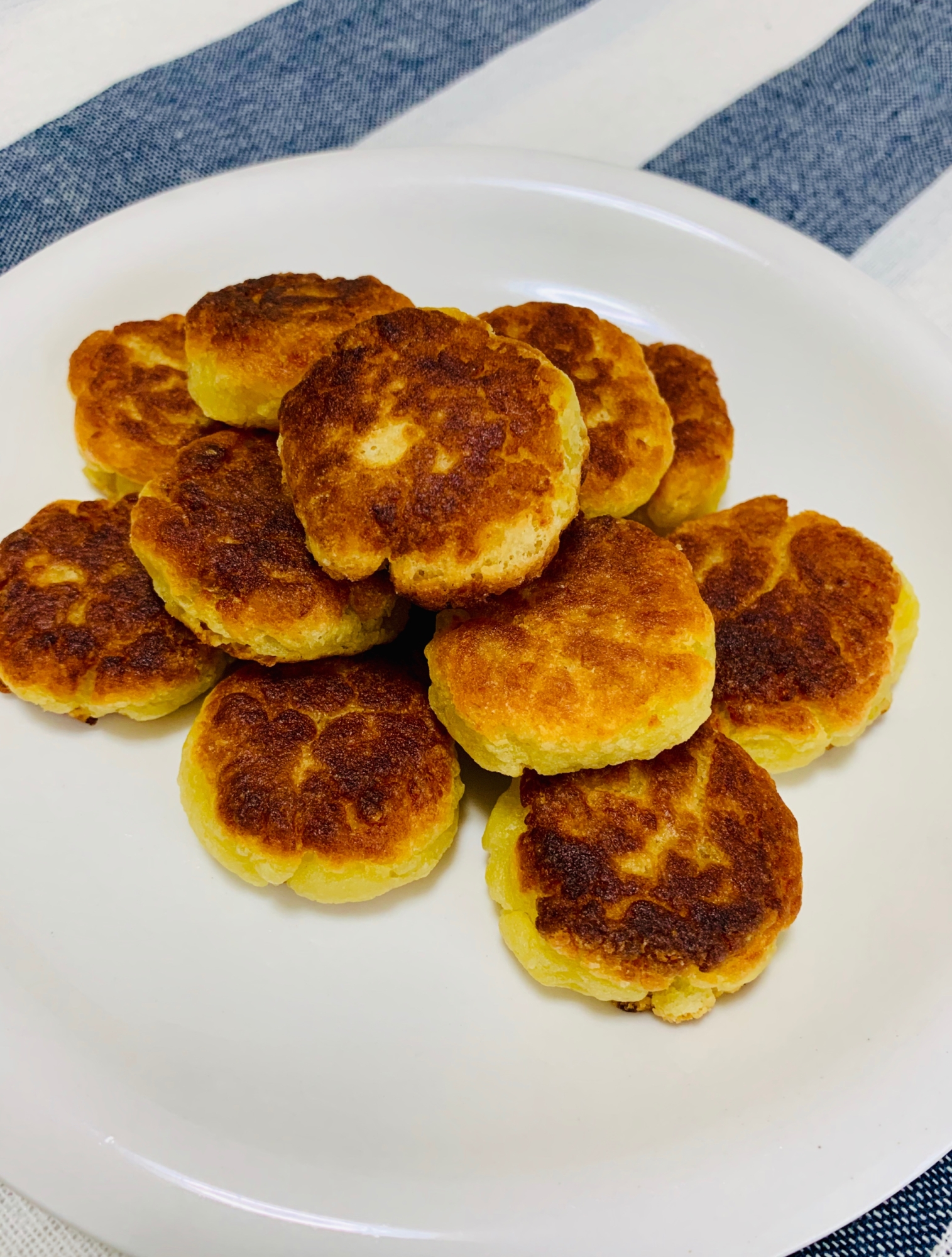 ホットケーキミックスで じゃがいも焼きドーナツ レシピ 作り方 By よっしぃ 楽天レシピ