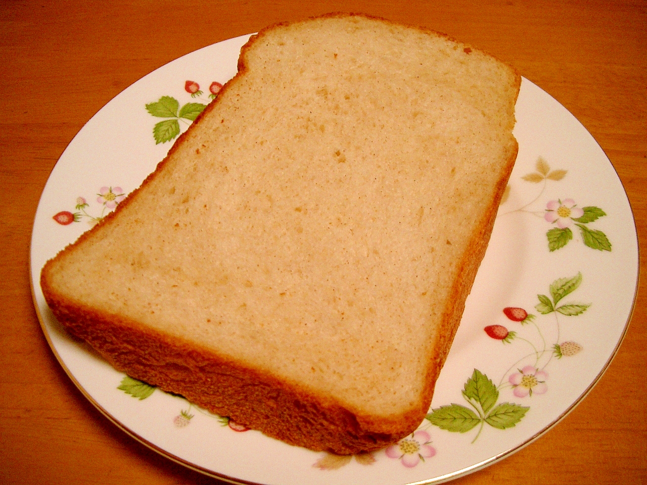 ホームベーカリーで✿はったい粉食パン