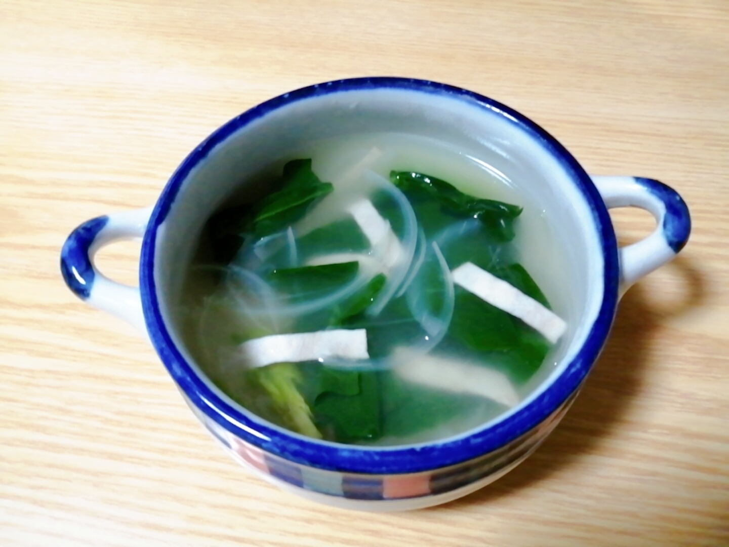 玉ねぎとほうれん草とハムのコンソメスープ レシピ 作り方 By はじゃじゃ 楽天レシピ 玉ねぎとほうれん草とハムのコンソメスープ レシピ 作り方 By はじゃじゃ 楽天レシピ