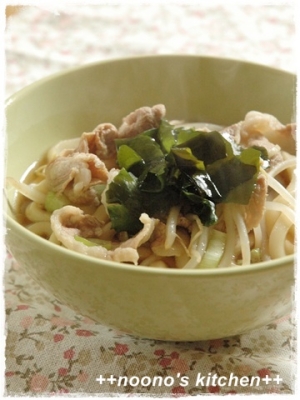 家にあるもので～豚ともやしのうどん（そば）♪