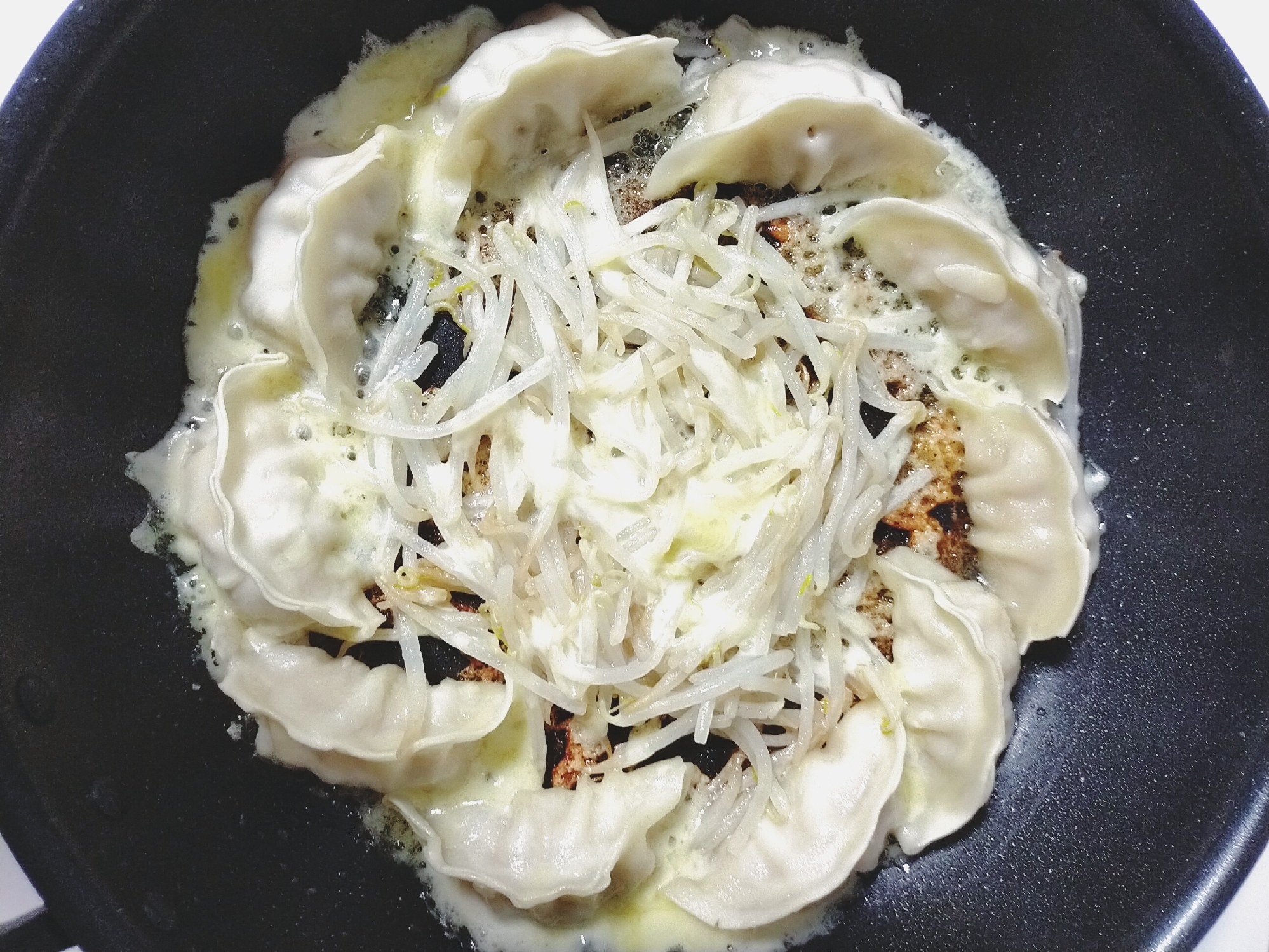 餃子のチーズ焼き