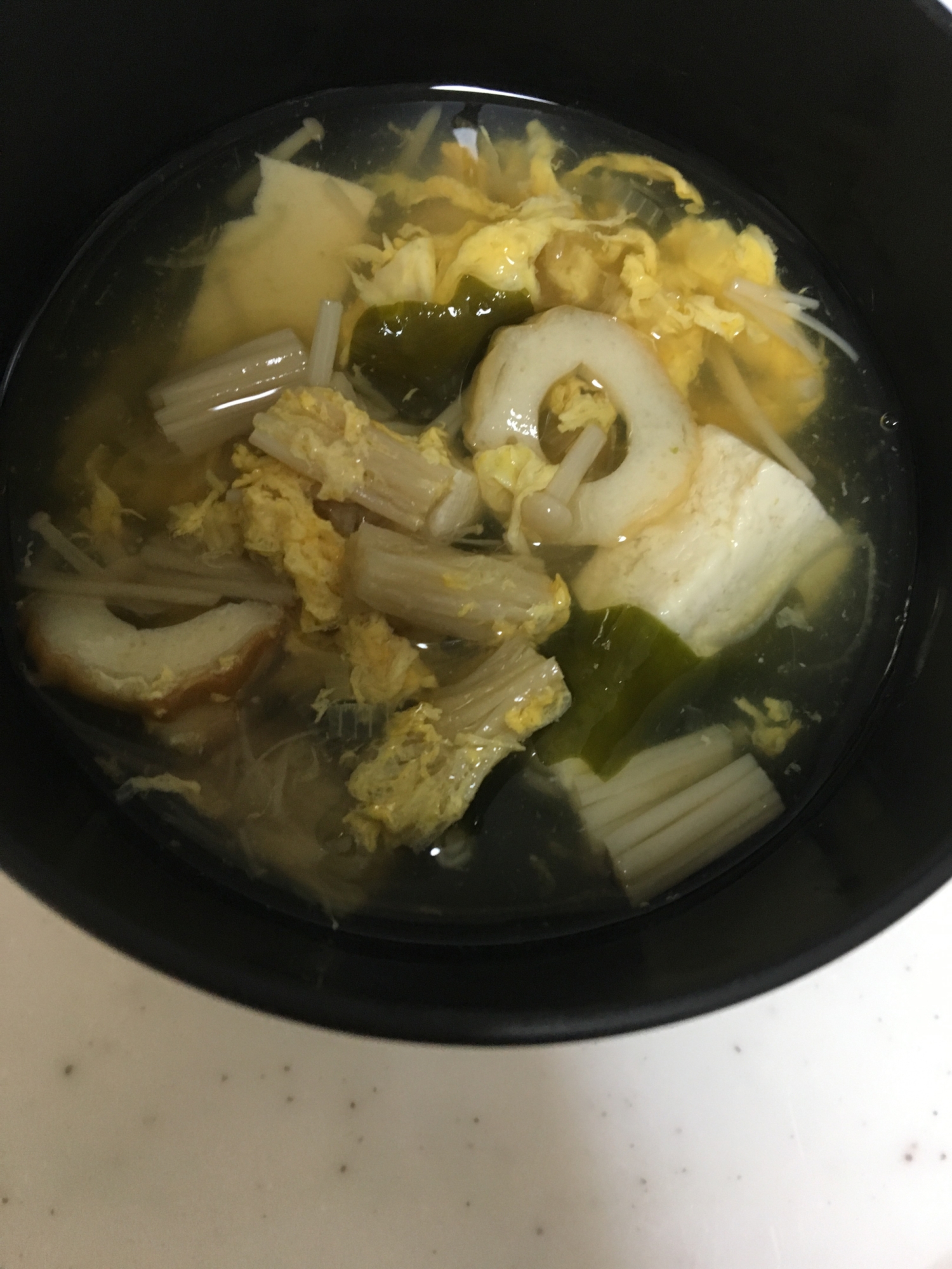 エノキと豆腐と竹輪とわかめの玉子スープ(^^)