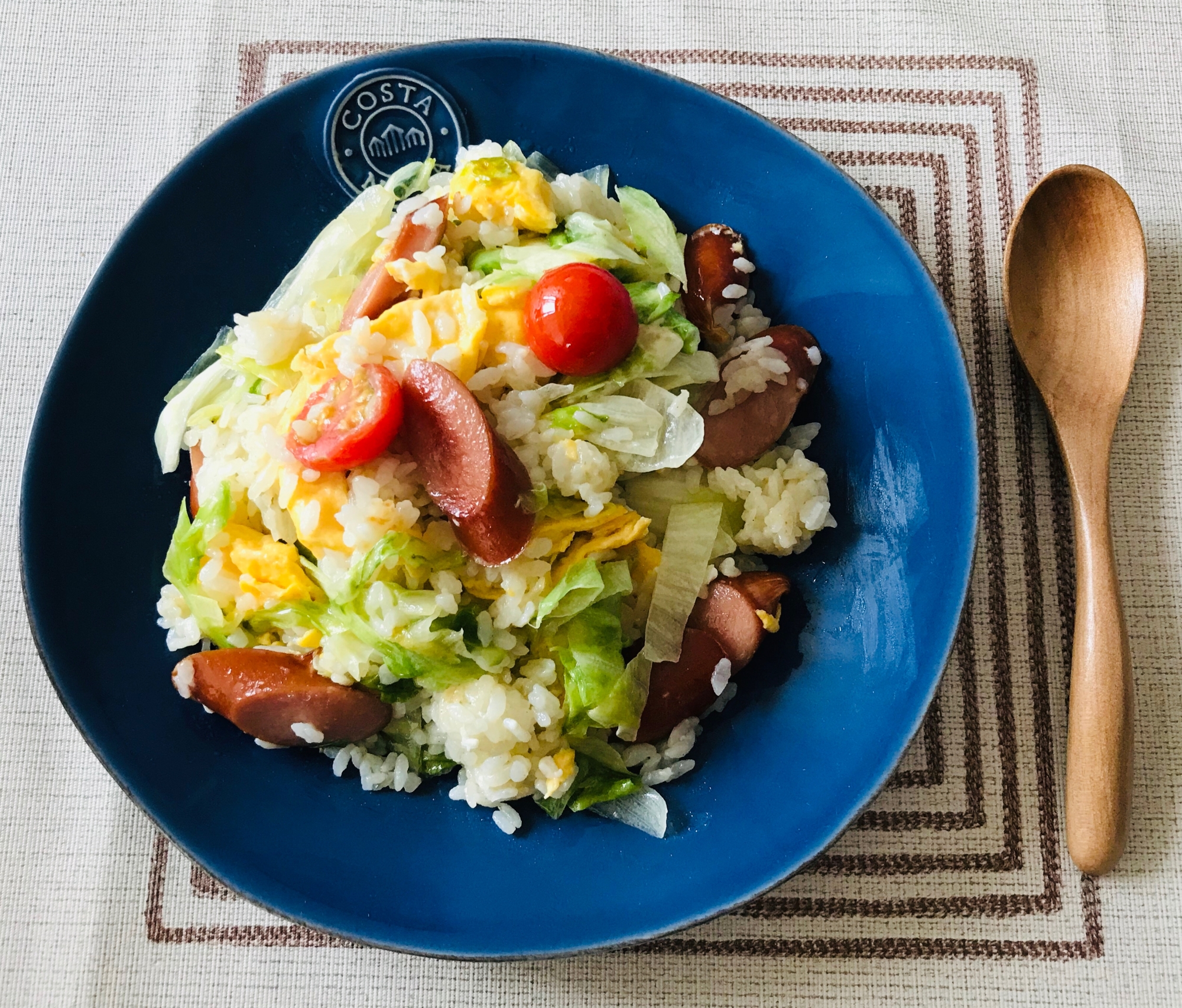 節約ランチ＊マヨ好きのレタスチャーハン