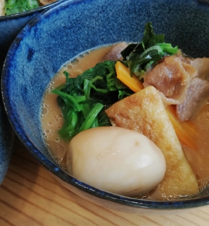 醤油だけ煮卵 ずっと気になってました！目からウロコがポロポロです。
昨日漬け込んで今日のお楽しみに♪
醤油だけでじゅうぶん美味しいですね(   °◊° )