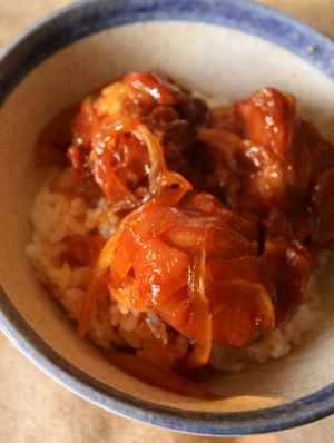 ジオプロダクトのお鍋で作る、ほろほろ鶏丼