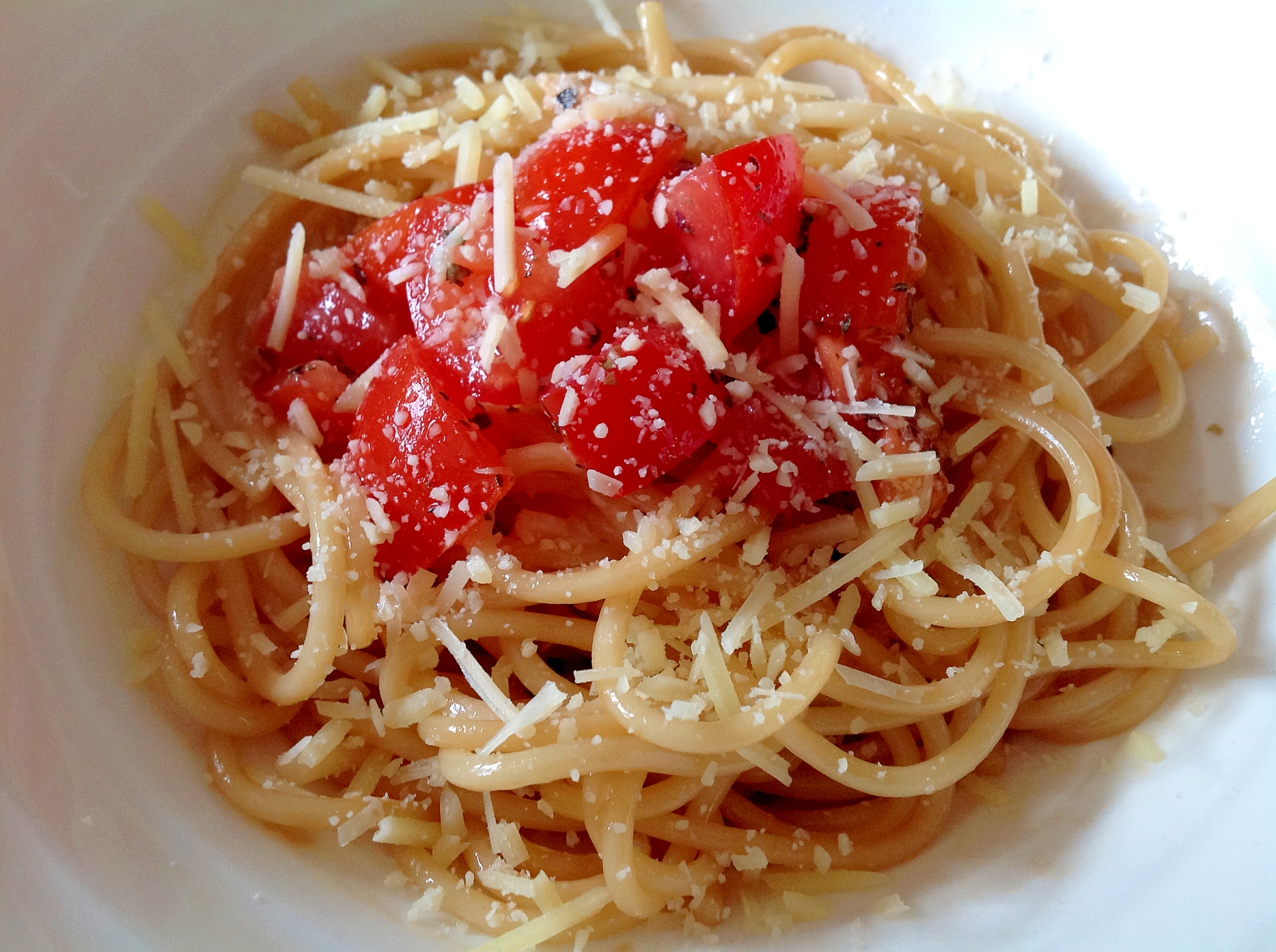 トマトとバルサミコ酢の冷製スパゲッティ