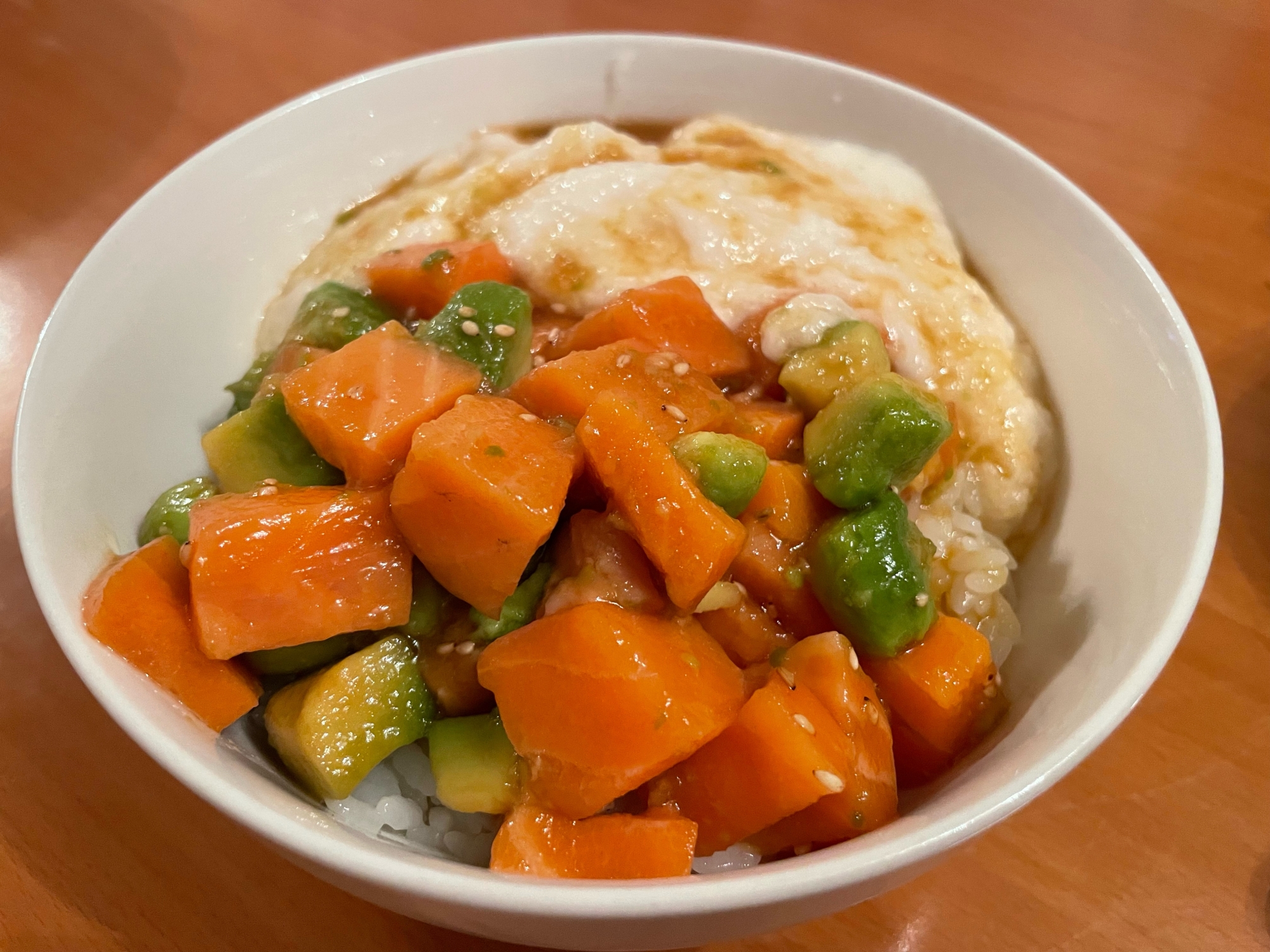 とろろでガッツリ！サーモンポキ丼！【業スー】