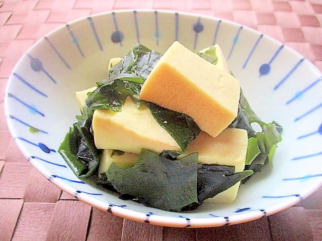 レンジで簡単！高野豆腐とわかめのコンソメ煮