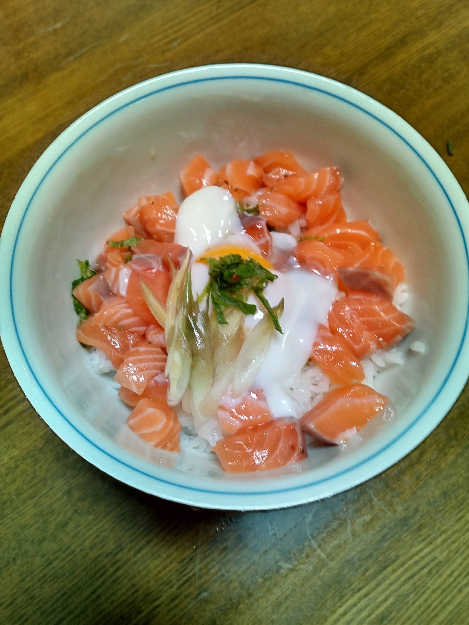 サーモンタルタル風丼！