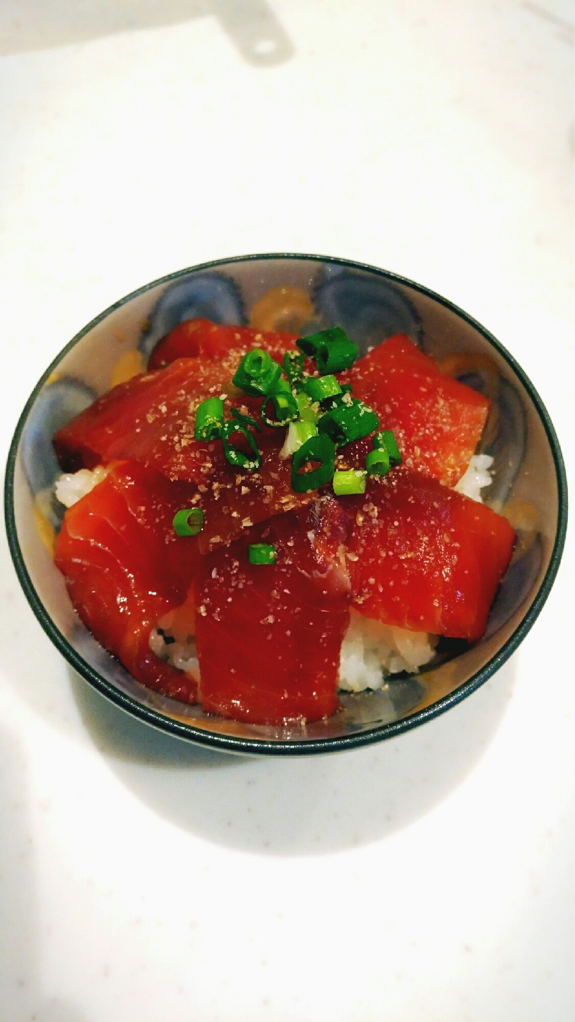 しょうゆとみりんだけ！まぐろの漬け丼