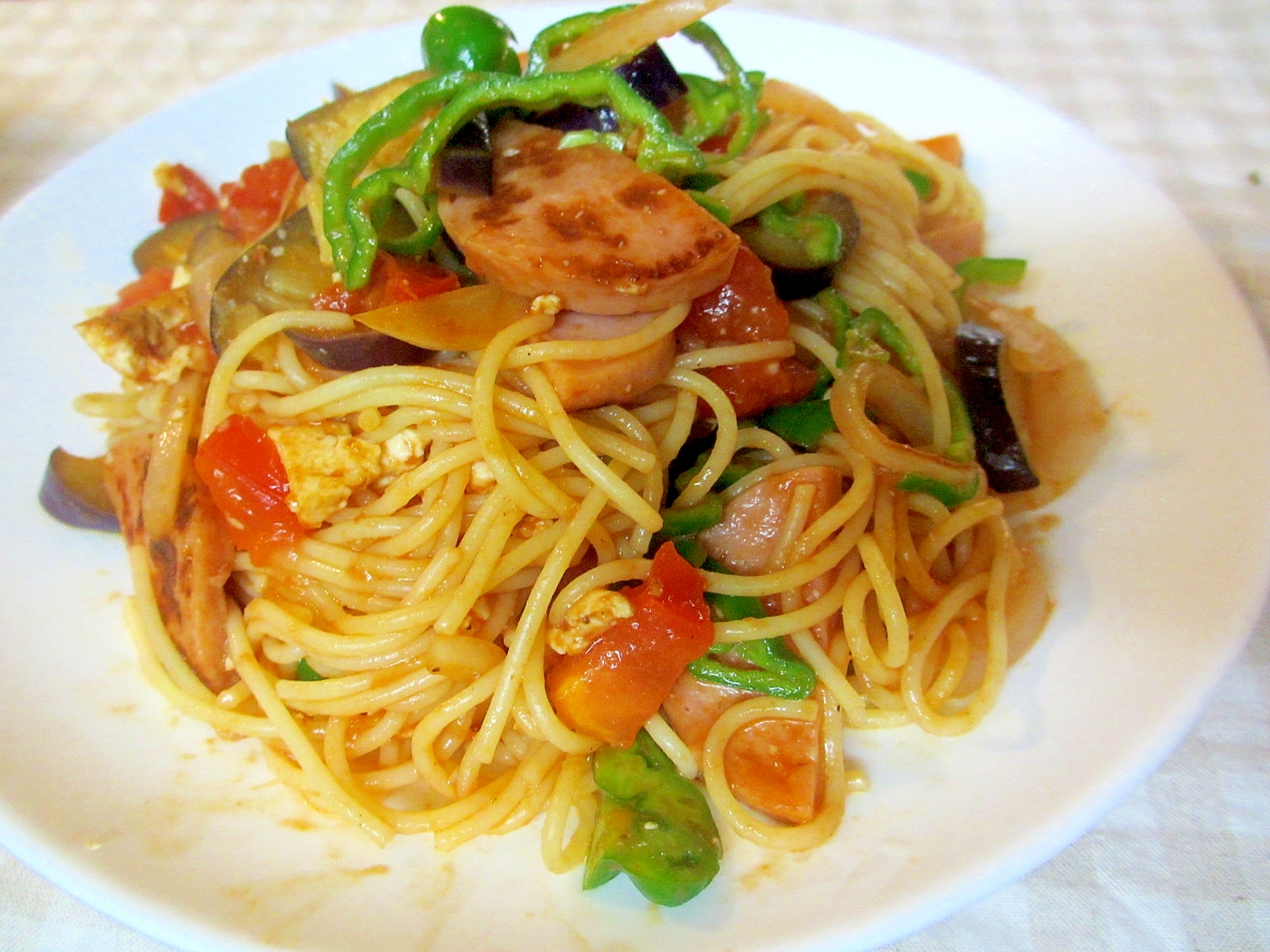 豆腐とギョニソと夏野菜のトマトマヨパスタ