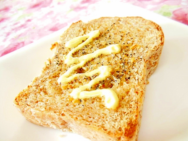 胚芽小麦パンで❤にんにくとオリーブオイルのマヨパン