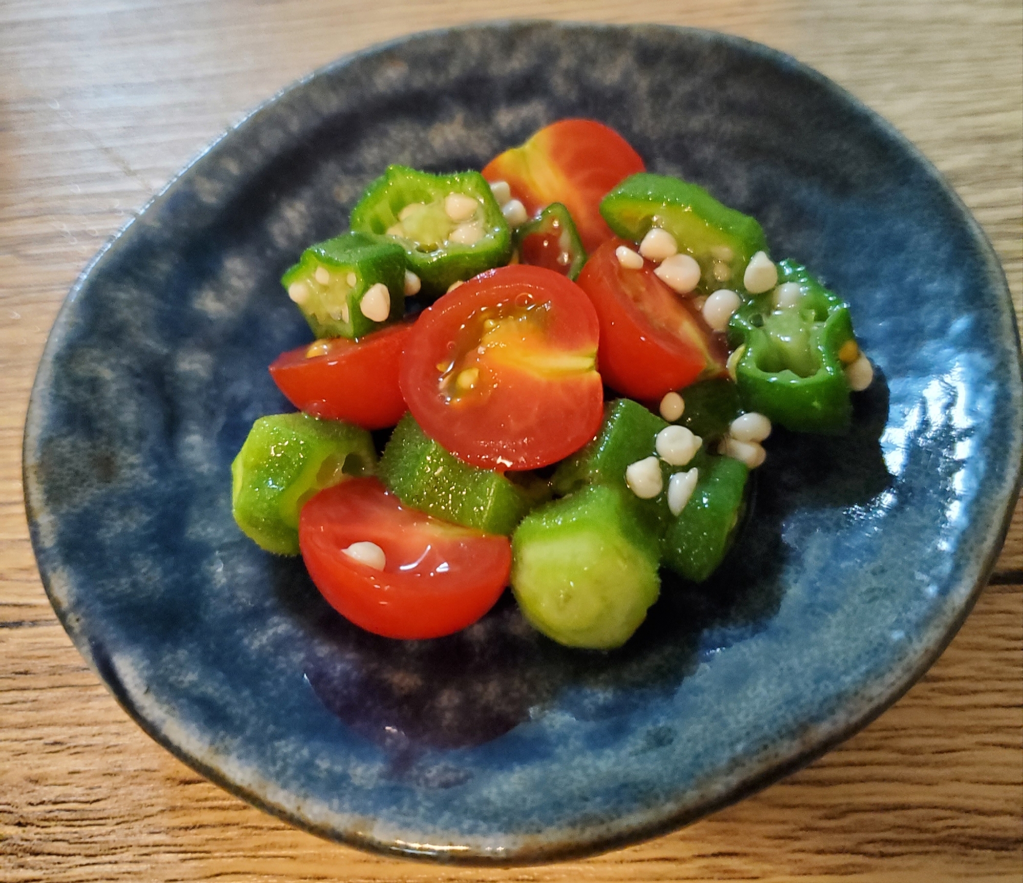 簡単！オクラとミニトマトの和え物