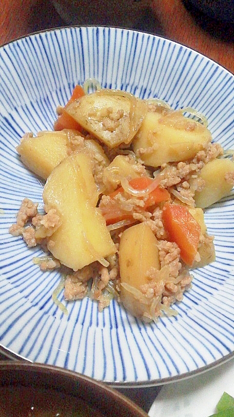新じゃがで肉じゃが