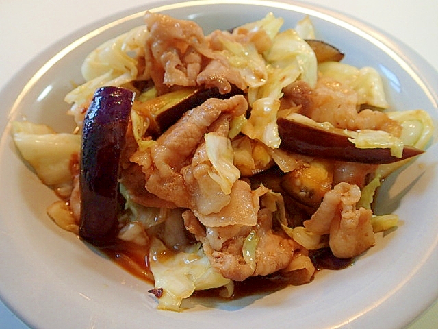 焼肉のたれ＆豆板醤で　豚バラとたっぷり野菜のソテー