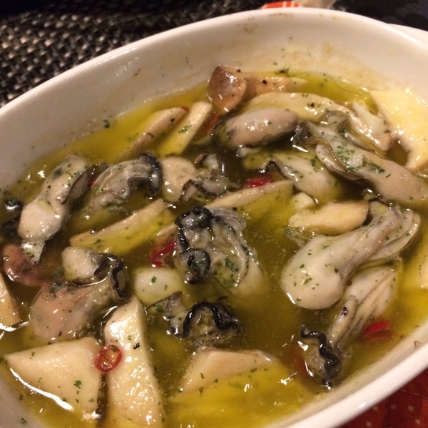 牡蠣のアヒージョ レシピ 作り方 By オジオジ 楽天レシピ 牡蠣のアヒージョ レシピ 作り方 By オジオジ 楽天レシピ