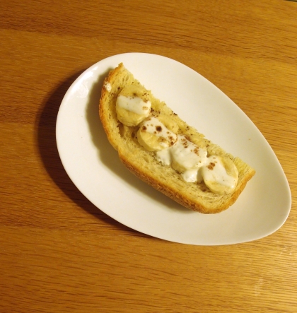 甘い美味しそうなトースト、どちらにするか選べず、此方も作ってみました
こちらもバナナ3枚→4枚になってしまいましたが、美味しく頂きました
ご馳走様でした