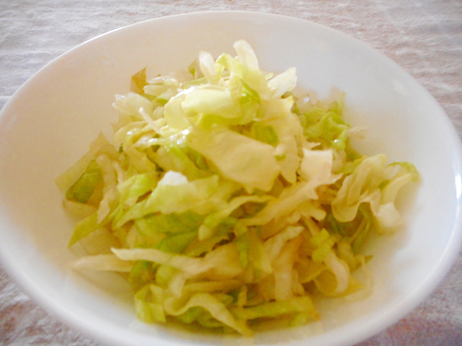 ポリ袋でシンプルレタスサラダ